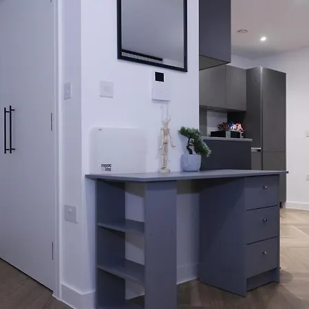 Stylish 2-bed - Rooftop Views - Apartment Birmingham