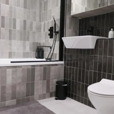 Stylish 2-bed - Rooftop Views - Birmingham