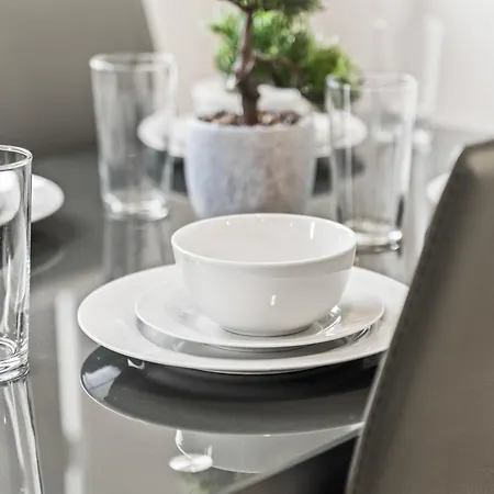 Apartment Stylish 2-bed - Rooftop Views - *